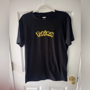 Old Navy Pokémon T-Shirt Men’s medium, Pikachu Charmander Bulbasaur Squirtle
